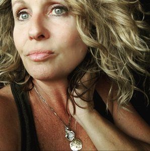 Meet your Posher, Sheila